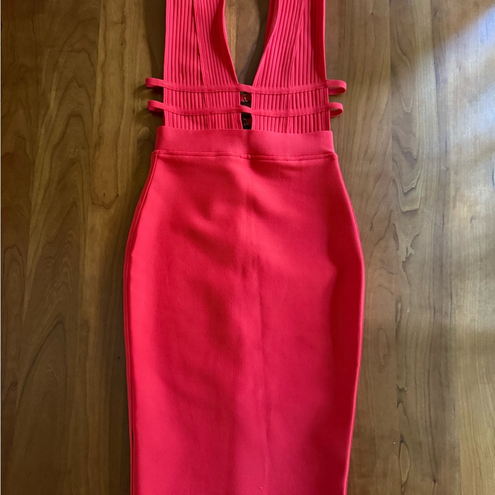 Elegant Red Sleeveless Dress